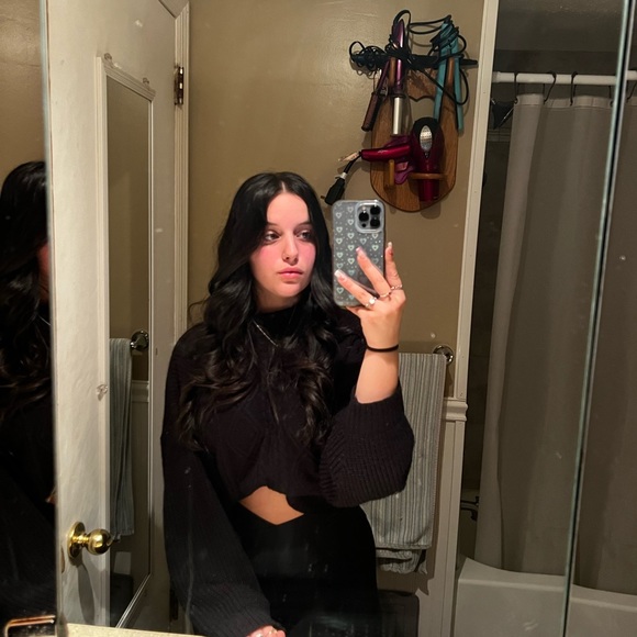 Meet your Posher, Brianna - Picture 3 of 3